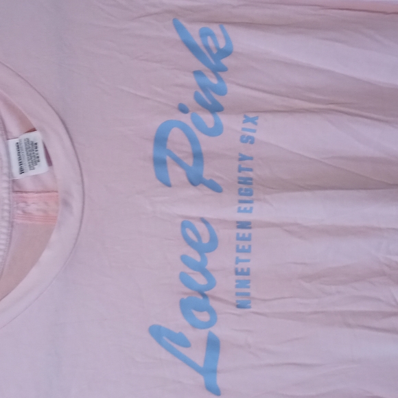 🌸🌸 Pink Oversized Tee 🌸🌸 - Picture 4 of 8